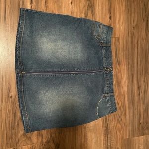 blue jean zip up skirt